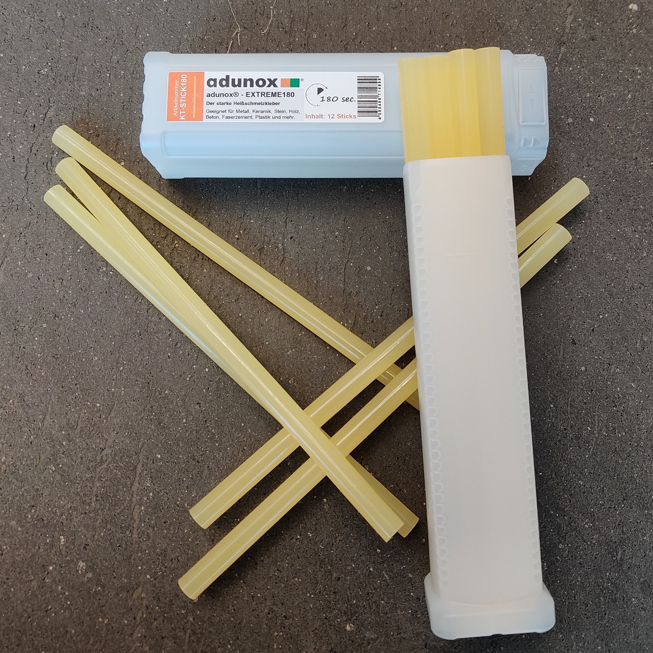 adunox®-EXTREME180 Heißschmelzkleber | 12 Sticks adunox®-EXTREME180 Heißschmelzkleber | 12 Sticks